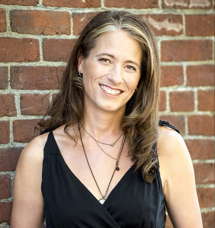 Spotlight: Interview with Author Jacqueline Firkins!